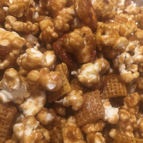 CRACKALICOUS CRUNCH Bacon Popcorn Mix! Most addicting mix you’ve ever tried!!