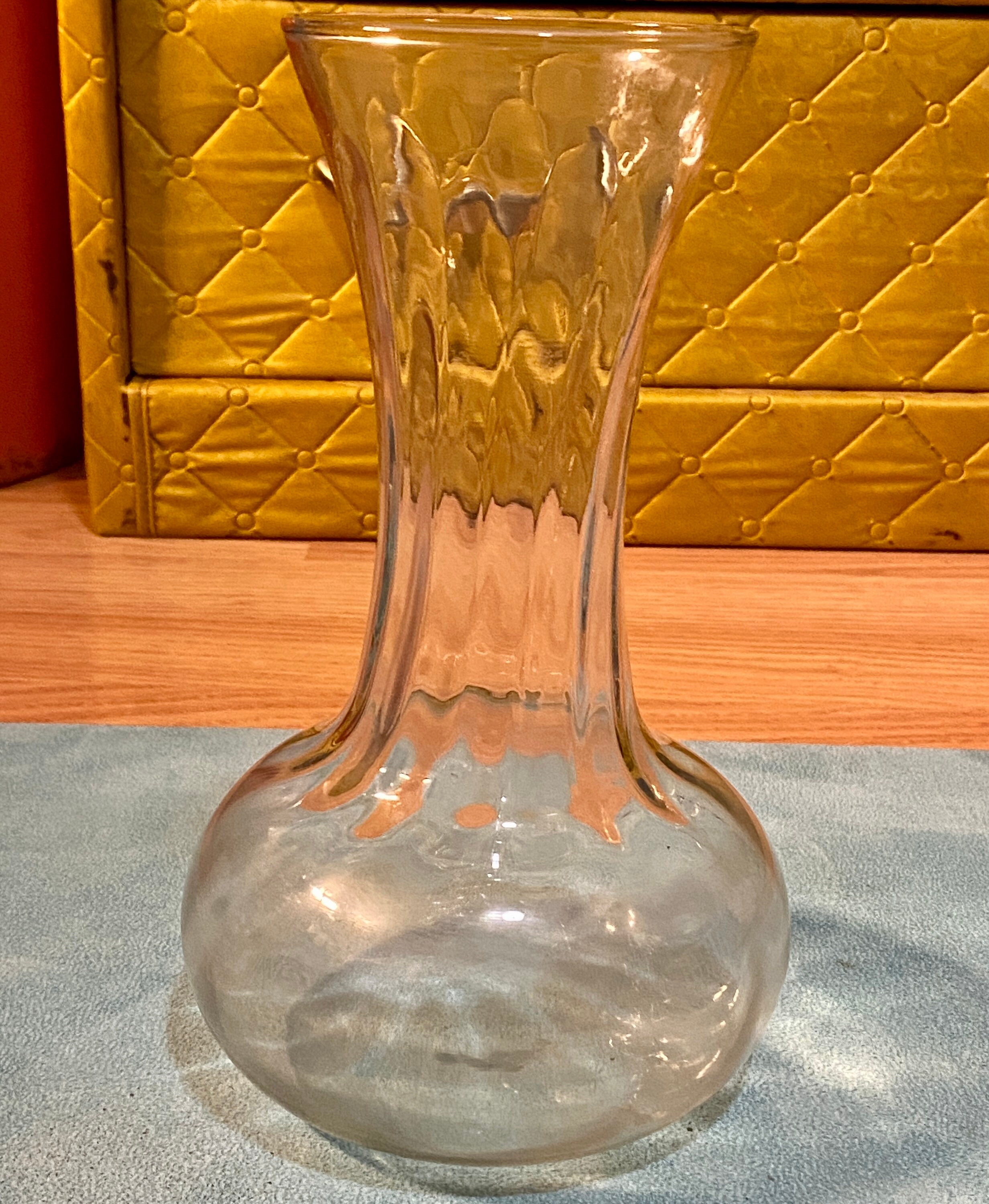 Vintage 1980s Medium Glass Ribbed Accent Vase. Etsy