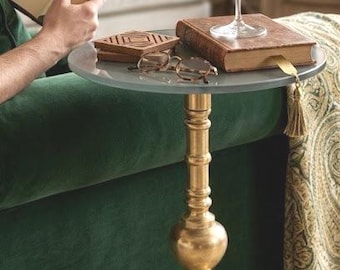 Mesa auxiliar francesa de latón hecha a mano, con tapa de cristal negro, mueble auxiliar moderno.