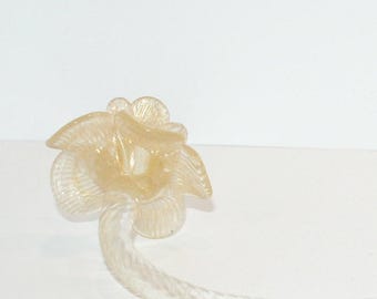 Lámpara de araña veneciana de cristal de Murano, pieza de cristal con forma de hoja y flor, transparente/dorada, 70 años de antigüedad, original de Murano, repuesto de Murano, transparente/dorada.