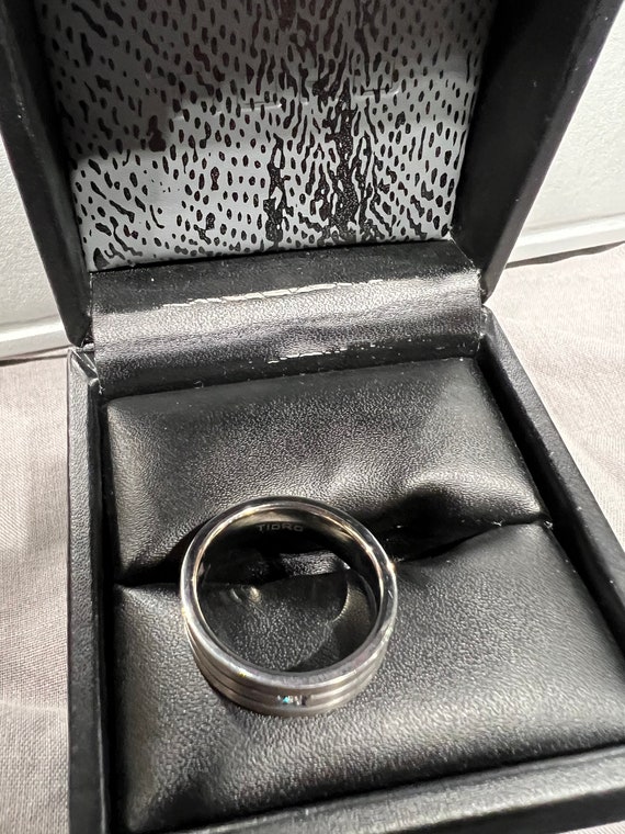 Tioro mens diamond engagement best sale ring