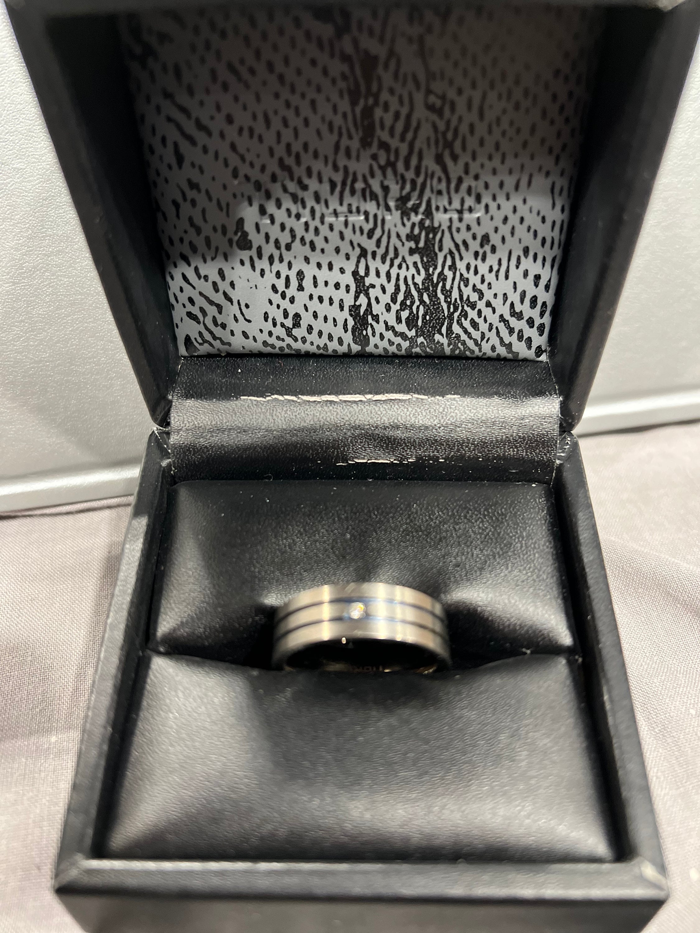 Tioro mens diamond engagement best sale ring