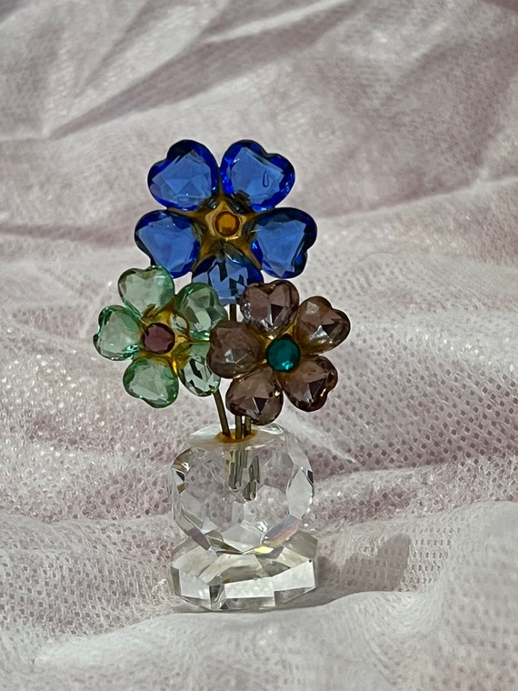 Very Unusual Glass/crystal Flowers in Vase 