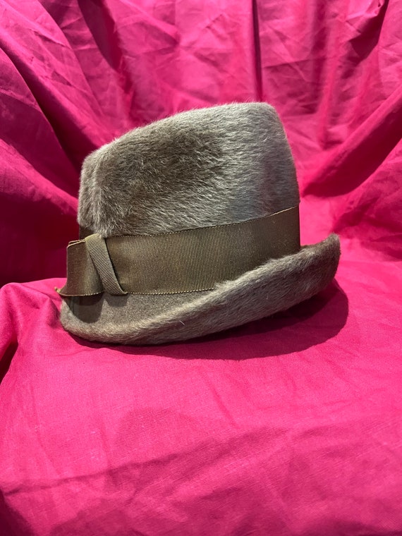 Vintage - Original 1950’s Caramel Coloured Hat- Ma