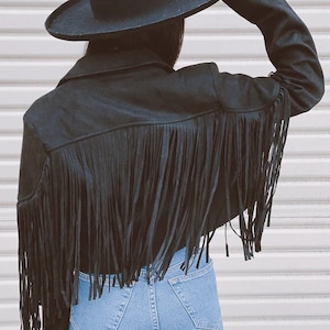 Veste noire à franges pour femme en cuir suédé pur 100 % véritable, veste à franges de style occidental du Midwest, veste de fête, cadeau de Noël pour elle