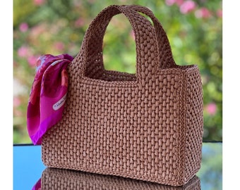 Beige Handmade Raffia Tote Bag. Straw Hand Bag