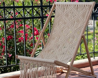 Chaise longue en macramé fait main ivoire. Chaise longue.