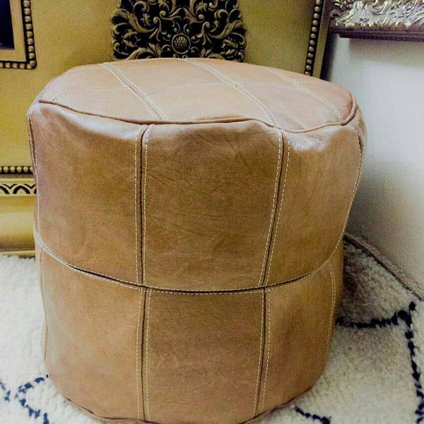 pouf marocaine traditionelle. pouf en cuir .fait a la main