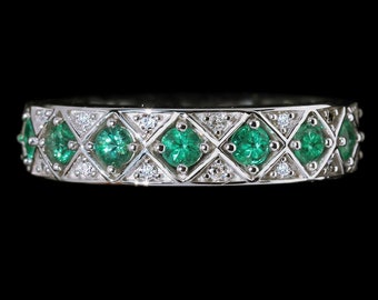 Engagement Full Eternity Band, Women's Wedding Band, 14K White Gold, 2.7 Ct Round Emerald, Eterntiy Band For Men's And Women's, Personalized