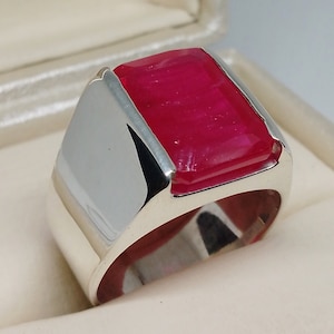 Grande anel de rubi vermelho profundo em prata esterlina 925 feito à mão masculino com design simples, anel Yaqoot presente para ele