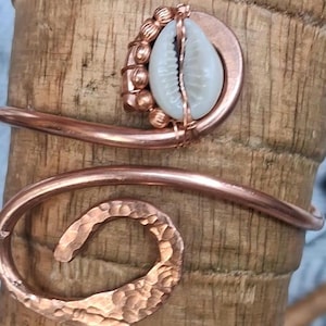 Solid  Pure Copper Thick Gauged Hammered  Cowrie Shell Beaded Bangle Bracelet