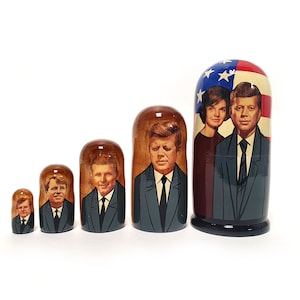 Кennedy family nesting dolls 7.08&#39;&#39; or 18 cm, matryoshka dolls 5 pcs