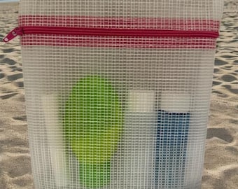 Clear Vinyl Mesh Pouch, Sturdy 8x7 inch Cosmetic Bag, Lightweight Travel Case for Purse or Suitcase Organization