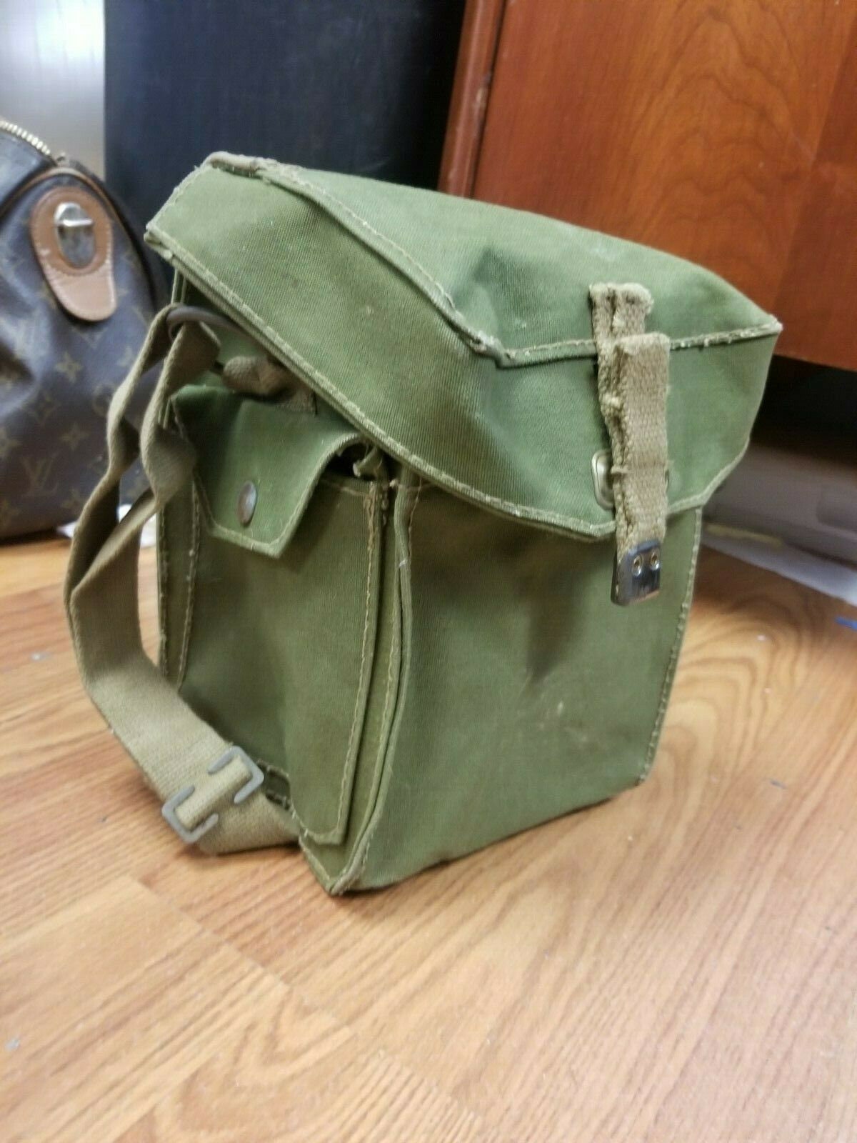 NEW PRICE! Set of 6 WW2 Army Medic Bag Pill Vial WWII Aidman Medic