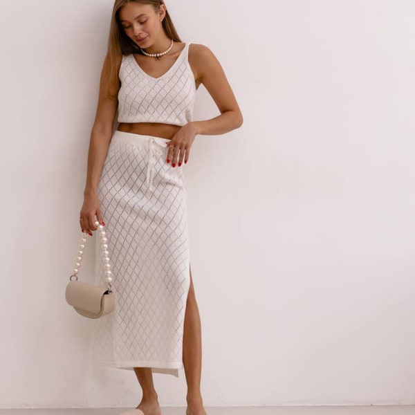 FITTED KNIT SET WITH CROP TOP AND MIDI SKIRT