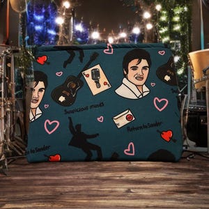 Elvis Schminktasche | blau | Geschenke | Handytasche | Schminktasche | ausgefallener Stoff | Musik-Icon | seltener Stoff | Witzige Tasche | ikonischen König