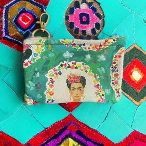 Portamonete in tessuto Frida Kahlo / Portamonete / Amanti della musica / Regali / Regalo per insegnanti / Borsa da viaggio / Borsa per soldi / Regalo di compleanno / clip di sicurezza
