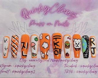 Uñas postizas de lujo pintadas a mano con temática de dibujos animados y K-pop