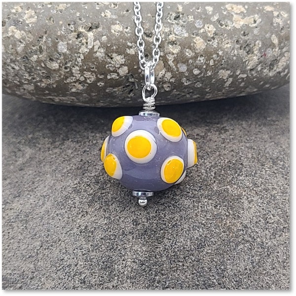 Sputnik Glass Bead Jewelry - Grey / Yellow