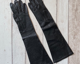 Pair of Vintage 1950s Dents Velvet Grain Washable Black Kid Leather Evening Prom Opera Gloves