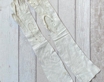 Vintage Pair of Cream Ivory Kid Leather Full Arm Lemgth Evening Opera Wedding Prom Gloves