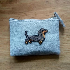 Carteira fofa de Dachshund, porta-moedas com zíper para cachorro, porta-cartões de crédito de feltro, presente para quem ama cachorros, materiais reciclados sustentáveis