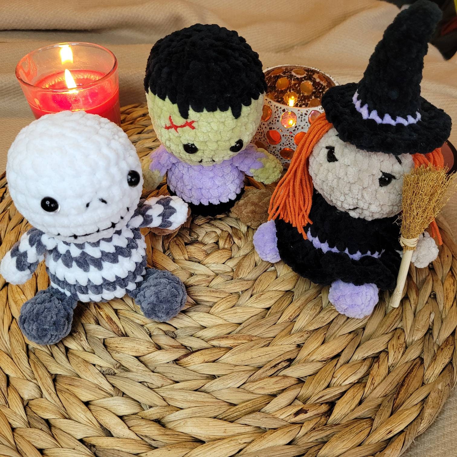 Nevalerra Skelett Plüschtier - Kuscheliges Halloween Stofftier Mit Gruseldesign