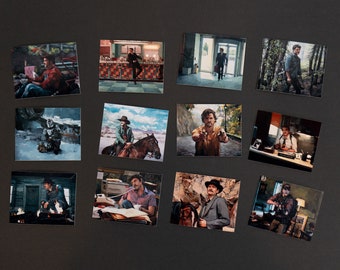 Lot d'échantillons d'art 2023 Pedro Pascal (Tiny Art Print Collection E)