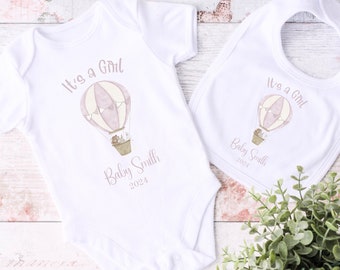 Its a Girls Hot Air Balloon Bodysuit | Personalised Baby Announcement Romper | Baby Girls Coming Home Outfit | Baby Shower Gift | New Baby