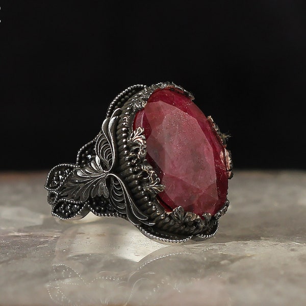 Sterling Silber Rubin Ring, Rubin Roter Edelstein Herrenring, Einzigartiger Herrenring, Gravierter 925K Silberring, Vintage Ring für Männer