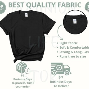 Op de afbeelding: Zwart T-shirt gemaakt van een zachte, comfortabele en duurzame stof. Het shirt is lichtgewicht en valt normaal uit. De tekst "BEST QUALITY FABRIC" is in grijs gedrukt bovenaan de afbeelding. De tekst "TOP QUALITY" is in grijs gedrukt aan de linker- en rechterkant van de afbeelding.