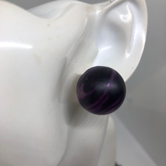 Gorgeous Retro Purple Resin Bead Clip On Earrings… - image 5