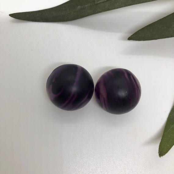 Gorgeous Retro Purple Resin Bead Clip On Earrings… - image 2