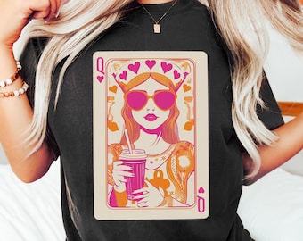Camiseta divertida con naipes de la reina de corazones de Comfort Colors, camiseta de regalo de San Valentín preppy, camiseta preppy Y2k, camiseta maximalista, San Valentín retro