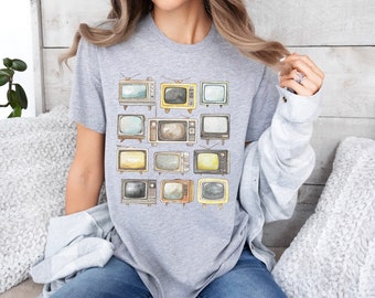 Vintage-TV-t-shirt, Retro TV-älskare, Akvarell TV-program-t-shirt, Old School Distressed-tröja, Unisex Crewneck-topp med TV-collagemönster