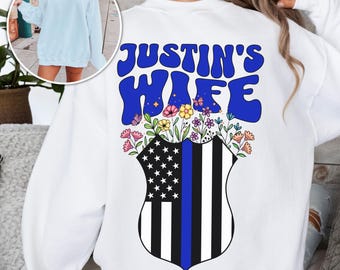 Sudadera personalizada para esposa de policía, camiseta de policía personalizada con estilo, camiseta para esposa de oficial de policía, sudadera familiar de policía con insignia de línea azul y flores