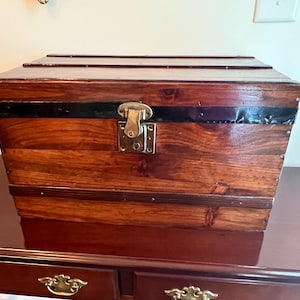 Miniature trunk