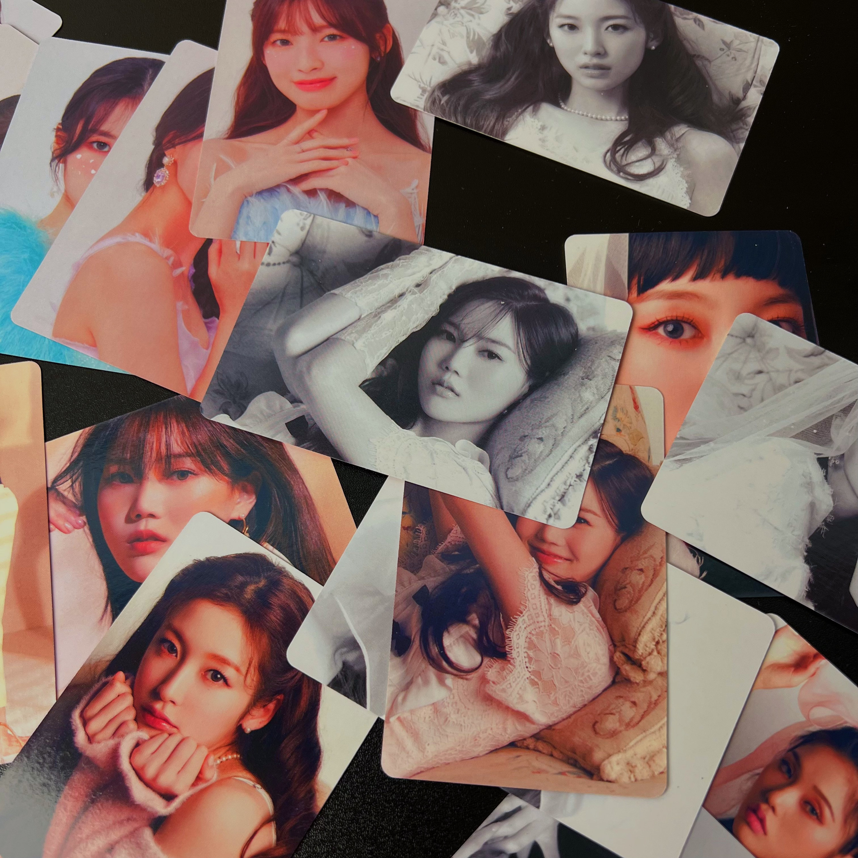 OH MY GIRL Photocards, 55 Assorted Oh My Girl Real Love