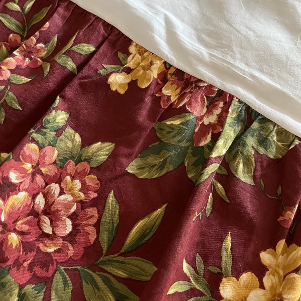 Waverly Bedskirt TWIN Floral Manor Burgundy Yellow Green Gathered Dust Ruffle Cabbage Roses