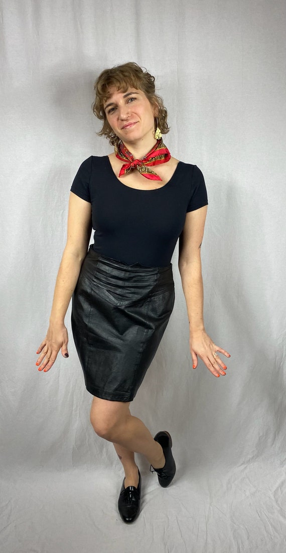 1980’s Wilson’s leather black pencil skirt - image 1