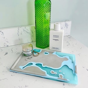 CONTEMPORARY VANITY TRAY