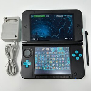 Nintendo 3DS XL With 2000+ Games | Rare Turquoise Japanese Exclusive!