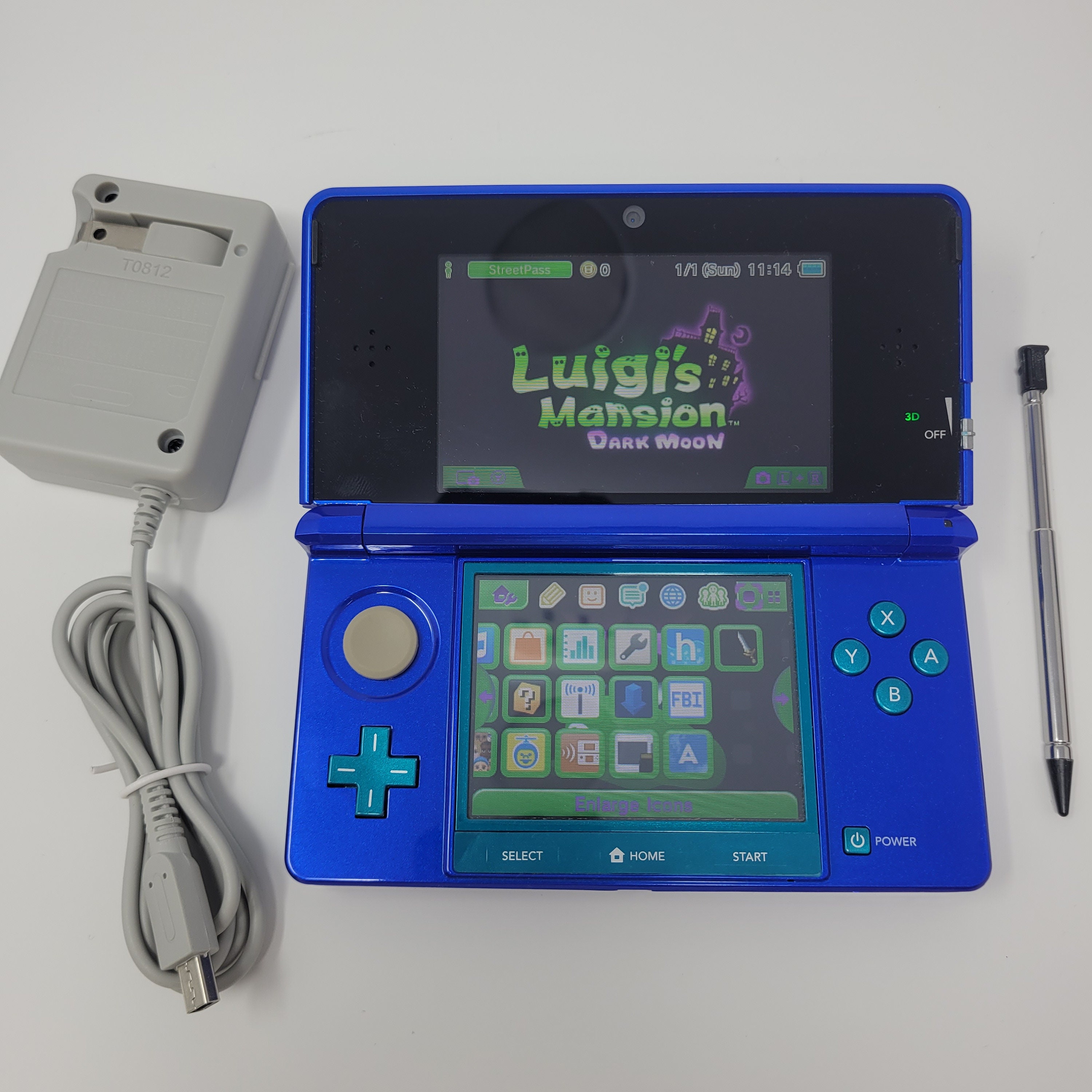  Cobalt Blue Nintendo 3DS System With Luigi's Mansion