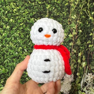 Crochet Snowman Plushie Handmade Winter Toy Decoration Amigurumi Cute Stuffed Plush Gift for Her Gift for Him Christmas Gift