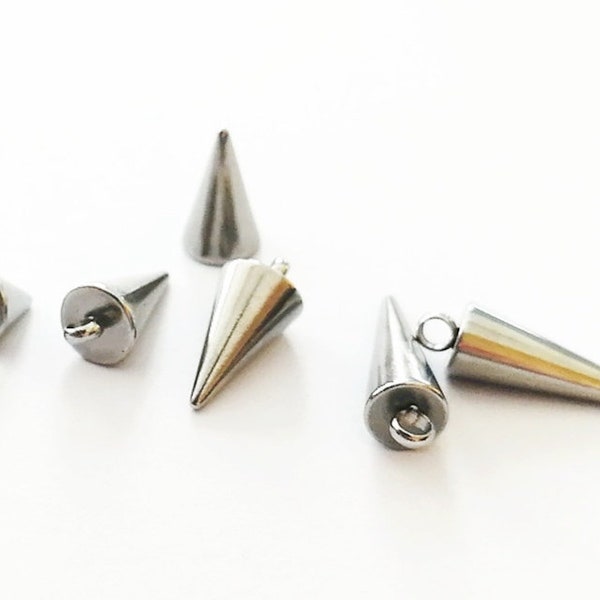 30Pcs Stainless Steel Spike Charms, Spike Pendant, Stainless Steel Arrow Head Charm, Earrings Findings, Bracelet Charms for Jewelry Making