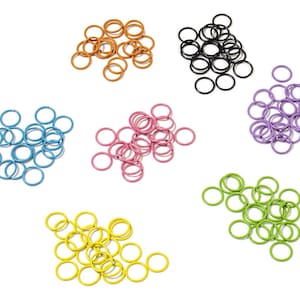 100 Stück 8mm 10mm 19 Farben lackierte Metall Biegeringe, DIY Schmuck Zubehör Öffnen Sie Biegeringe, Halskette Stecker Ringe, Biegeringe