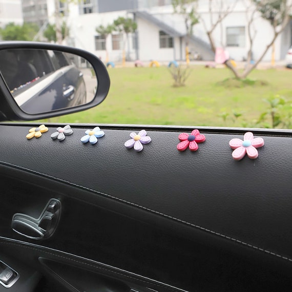 7 Style Cute Flower Car Rearview Mirror Ornament, Kawaii Car Screen  Navigation Decor, Cute Flower Charms, Women Car Interior Accessories 