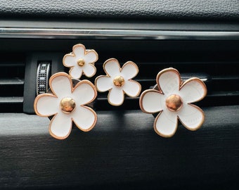 4pcs White Daisy Flower Car Vent Clip, Flower Car Vent Fragrance, Car Freshener, Fashion Car Diffuser, Car Interior Decor, Car Flower Gift