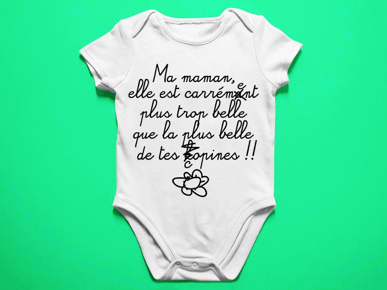 Body bébé Maman belle que tes copines Bodies bébé Body Personnalisé Cadeau de naissance Maman Idée cadeau image 1