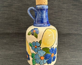 Ceramic Lemon Oil Bottle, Hand-Painted Olive Oil Dispenser, Lemon Pattern Kitchen Decor, Ceramic Home & Kitchen Gifts, Unique Sauce Bottle